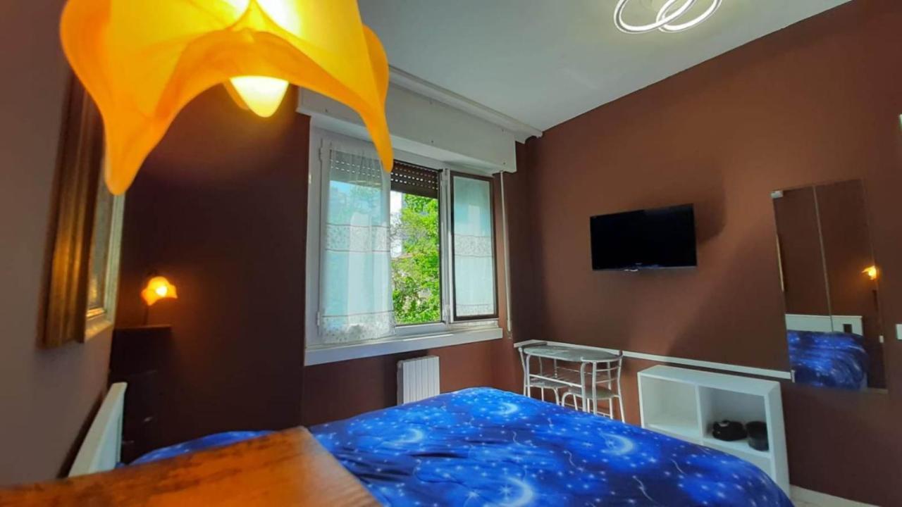 Bed and Breakfast Vialetto V. Pastro 10 à Milan Extérieur photo
